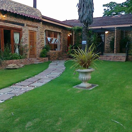 Khokha Moya Guesthouse Ermelo Ngoại thất bức ảnh