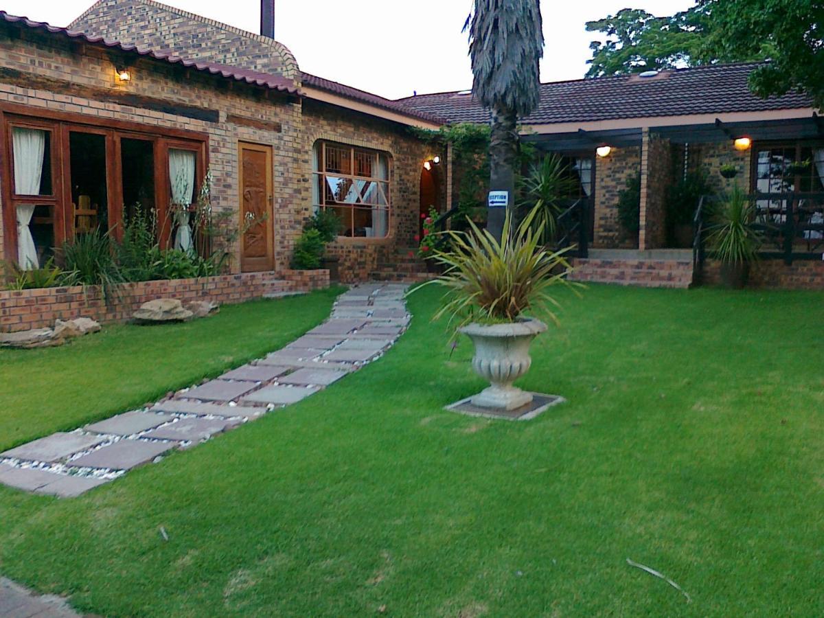 Khokha Moya Guesthouse Ermelo Ngoại thất bức ảnh