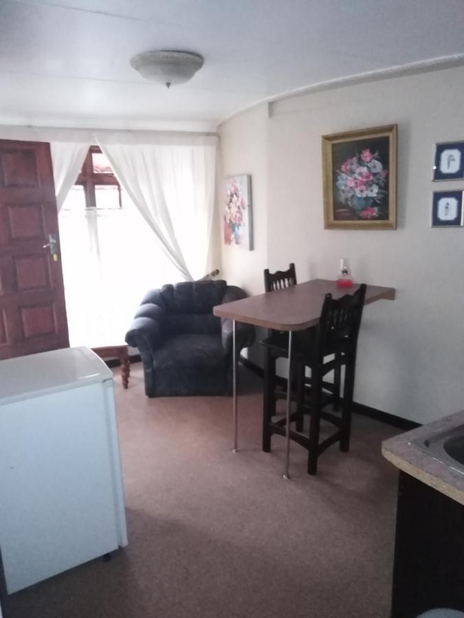 Khokha Moya Guesthouse Ermelo Ngoại thất bức ảnh
